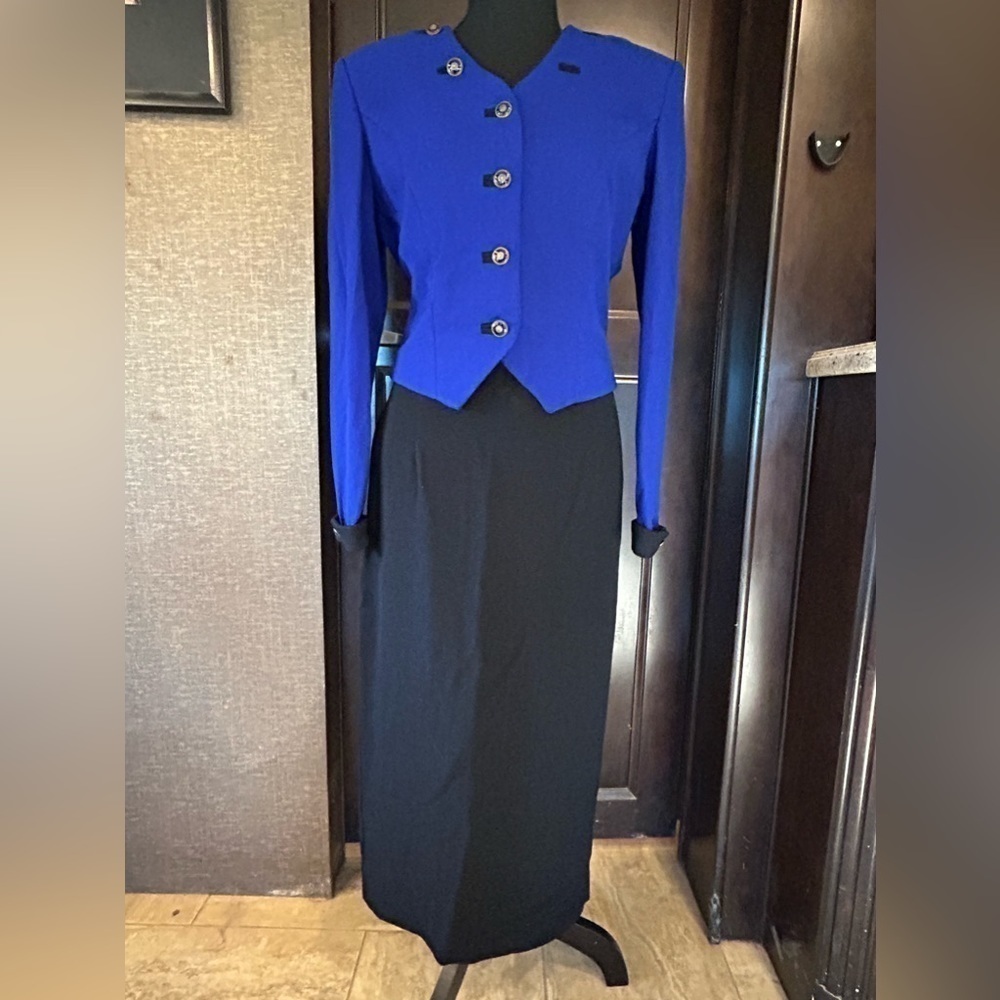 Danny & Nicole vintage dress. Blue and Black. Suit. Size 6